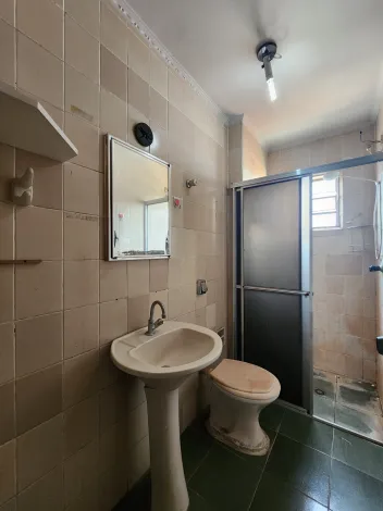 Alugar Apartamento / Padrão em São José do Rio Preto R$ 650,00 - Foto 9