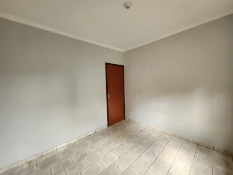 Alugar Casa / Padrão em São José do Rio Preto R$ 1.300,00 - Foto 6