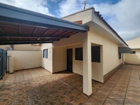 Alugar Casa / Padrão em São José do Rio Preto. apenas R$ 1.300,00