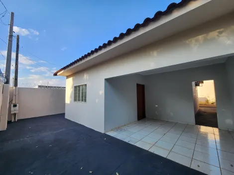 Alugar Casa / Padrão em São José do Rio Preto. apenas R$ 1.300,00