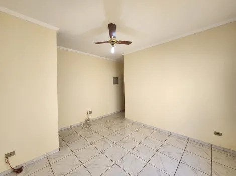 Alugar Casa / Padrão em São José do Rio Preto R$ 2.100,00 - Foto 2