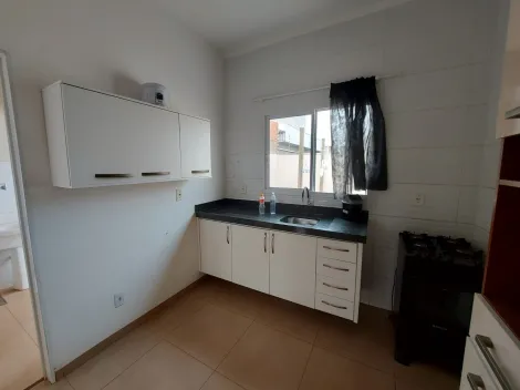 Alugar Casa / Padrão em São José do Rio Preto R$ 2.000,00 - Foto 4