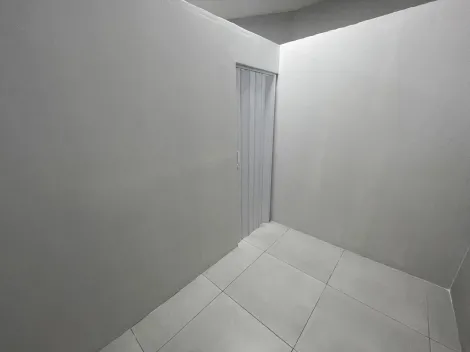 Alugar Comercial / Sala em São José do Rio Preto R$ 900,00 - Foto 3