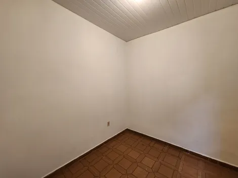 Alugar Casa / Padrão em São José do Rio Preto R$ 850,00 - Foto 10