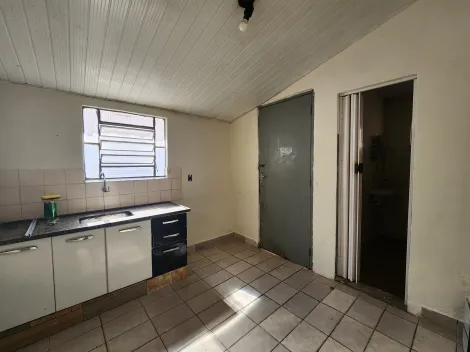 Alugar Casa / Padrão em São José do Rio Preto apenas R$ 700,00 - Foto 3