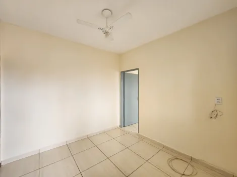 Alugar Casa / Padrão em São José do Rio Preto. apenas R$ 850,00