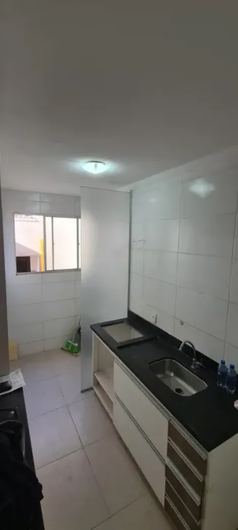 Alugar Apartamento / Padrão em São José do Rio Preto. apenas R$ 215.000,00