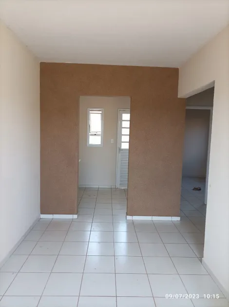 Alugar Casa / Padrão em São José do Rio Preto apenas R$ 680,00 - Foto 4