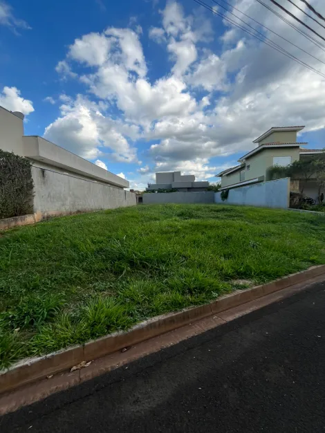 Alugar Terreno / Condomínio em São José do Rio Preto. apenas R$ 650.000,00