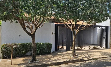 Alugar Casa / Padrão em São José do Rio Preto. apenas R$ 360.000,00