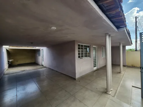 Alugar Casa / Padrão em São José do Rio Preto. apenas R$ 1.300,00